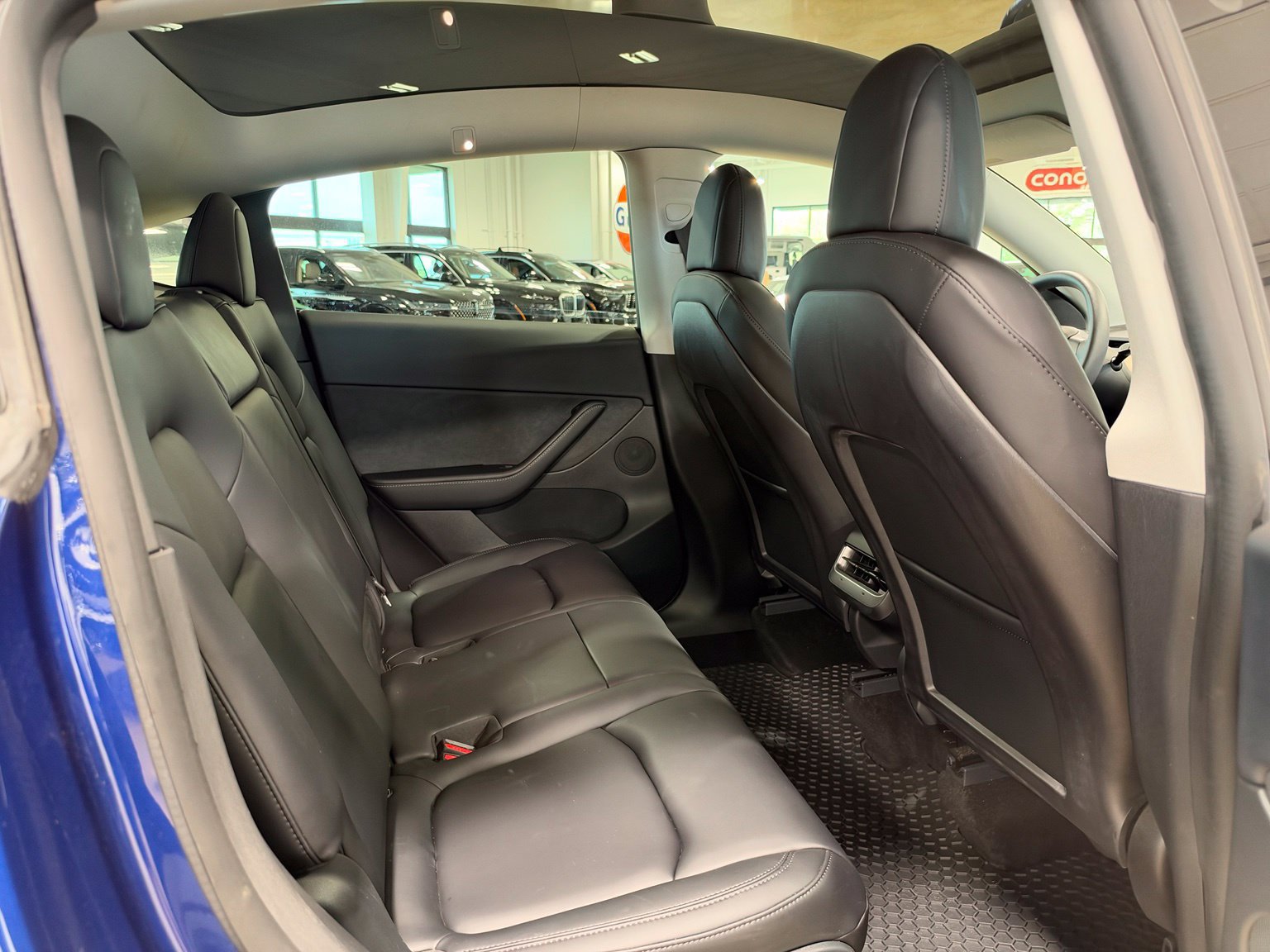 Used 2022 Tesla Model Y Long Range AWD/4WD image 35