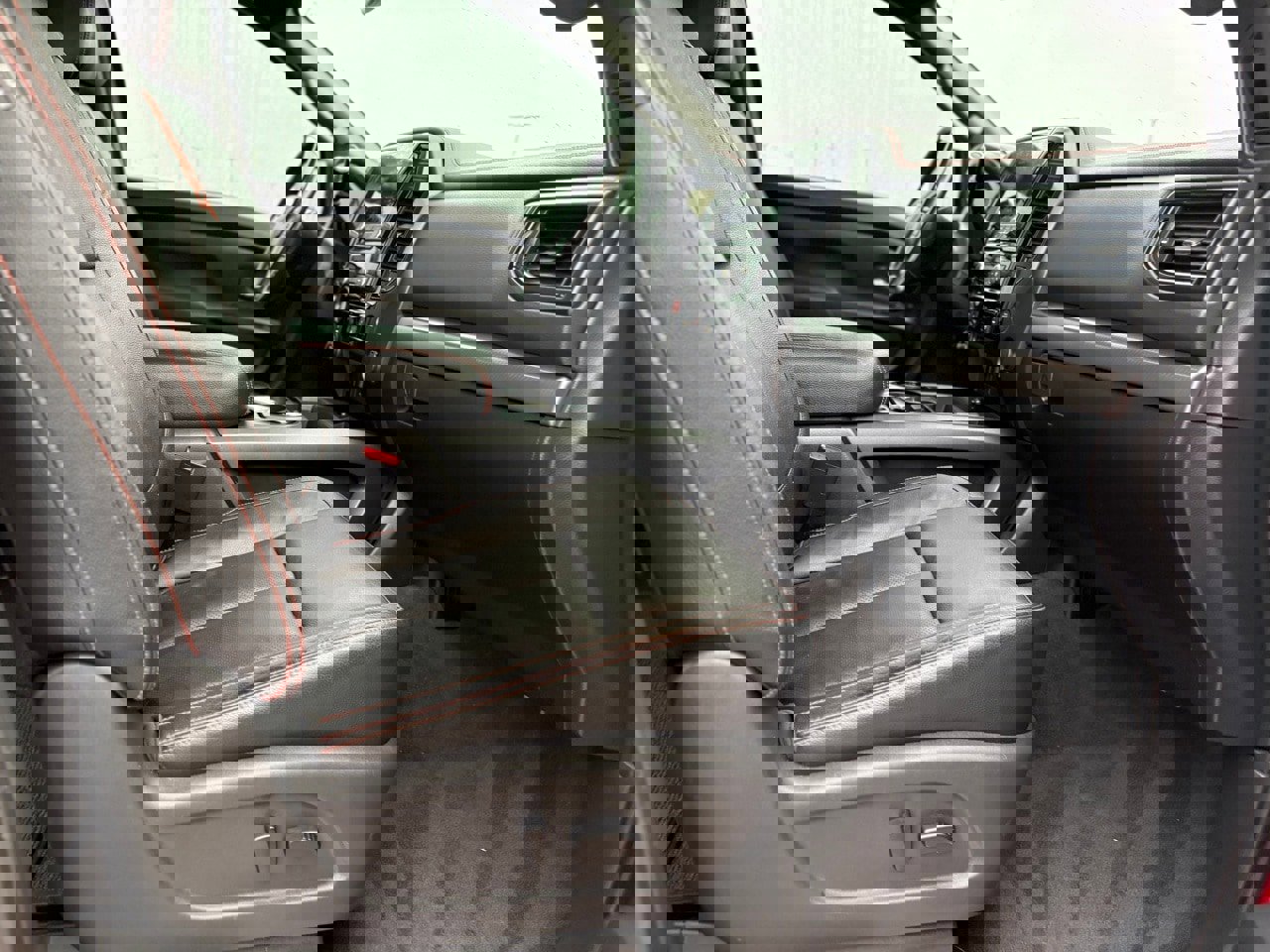 Used 2021 Nissan Titan PRO-4X w/ Pro-4x Convenience Package image 42