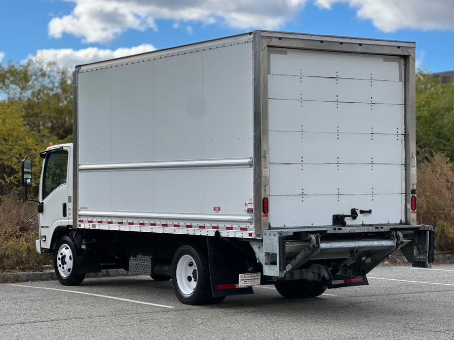 Used 2019 Isuzu NPR image 6