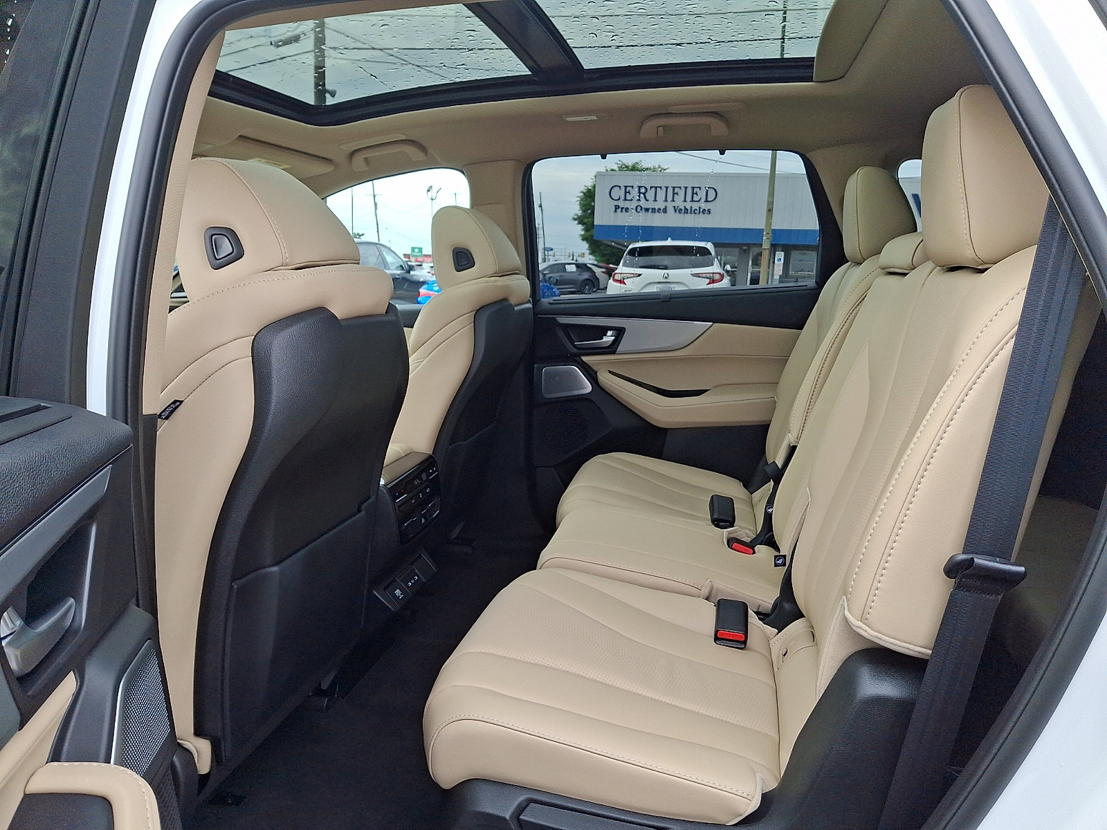Certified 2026 Acura MDX w/ Technology Package AWD/4WD image 11