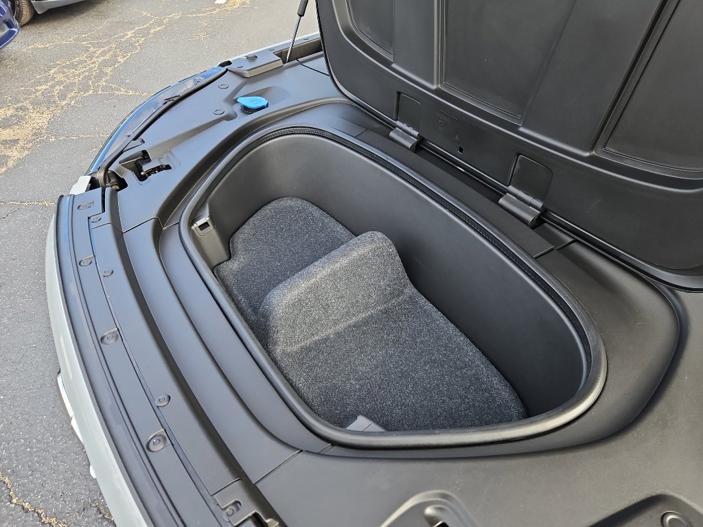 Used 2025 Volvo EX40 Core image 22