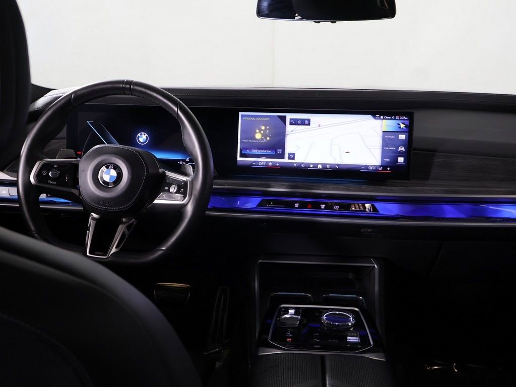 Used 2023 BMW 760i xDrive w/ Executive Package AWD/4WD image 36
