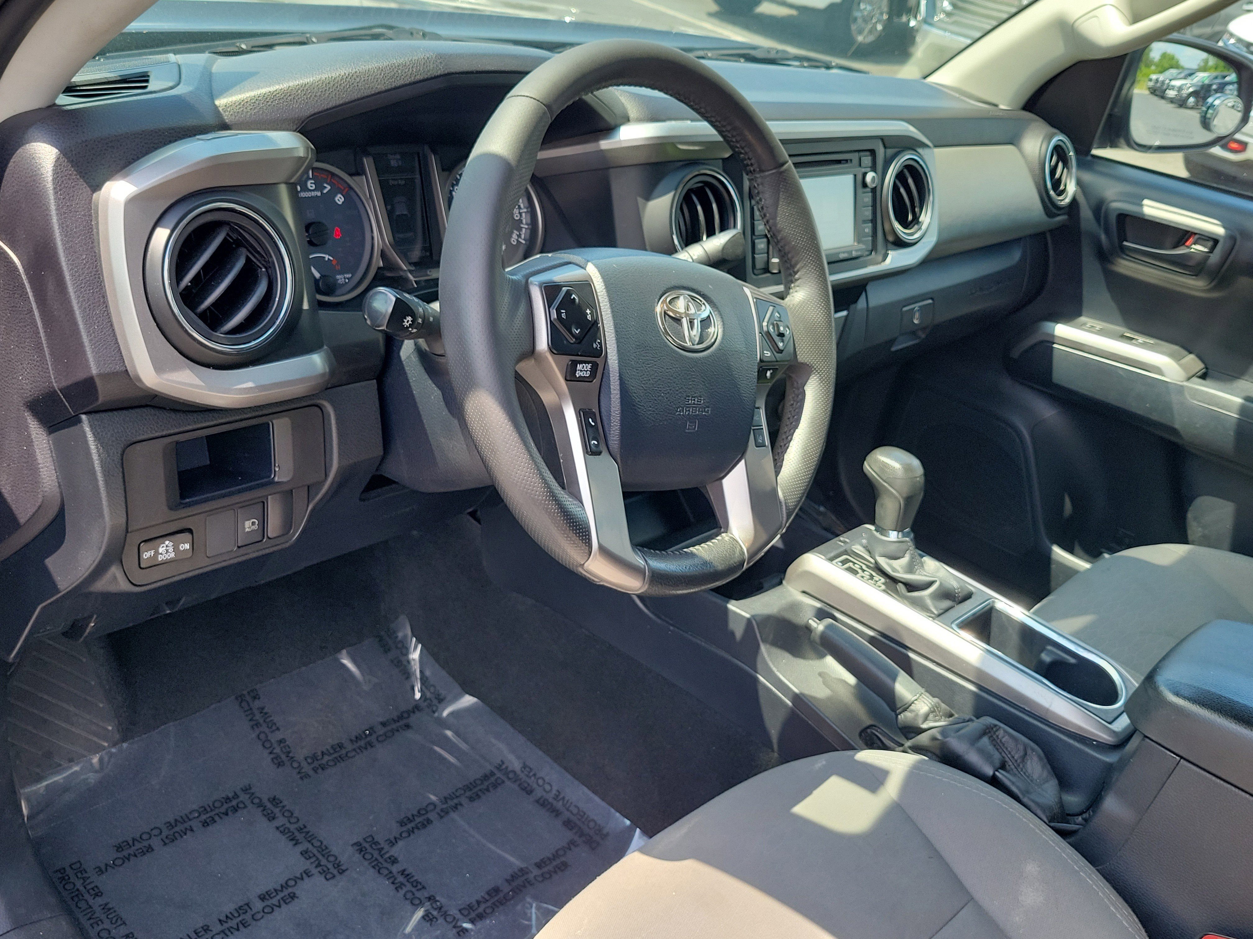 Used 2019 Toyota Tacoma SR5 AWD/4WD image 21
