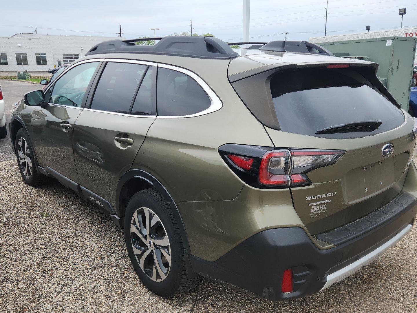 Used 2021 Subaru Outback Limited w/ Popular Package #2 AWD/4WD image 12