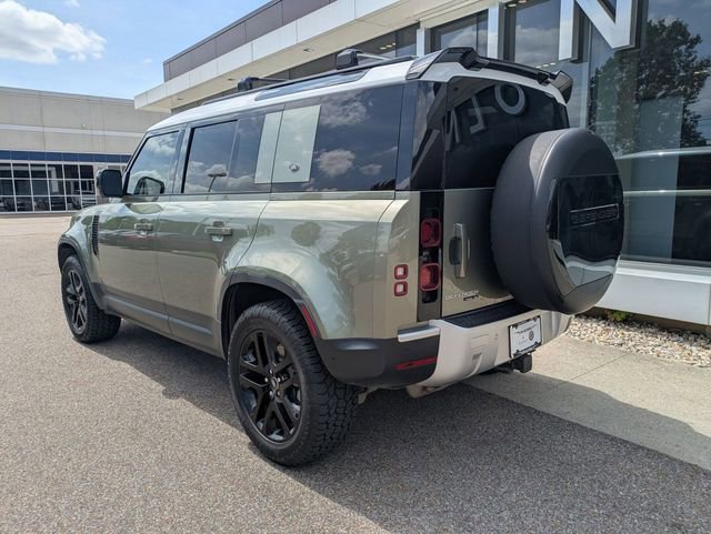 Used 2020 Land Rover Defender 110 SE AWD/4WD image 4