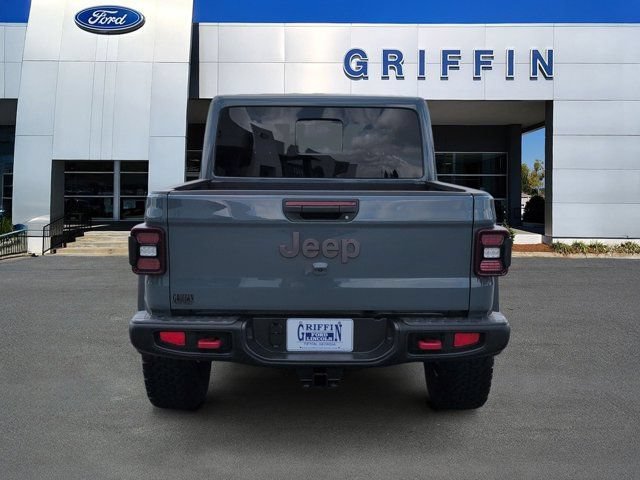 Used 2025 Jeep Gladiator Rubicon w/ Convenience Group AWD/4WD image 8