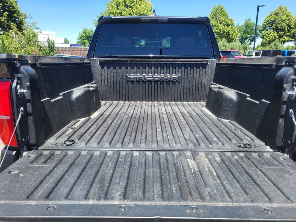 Used 2024 Toyota Tacoma SR AWD/4WD image 31