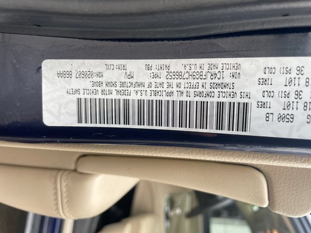 Used 2017 Jeep Grand Cherokee Limited AWD/4WD image 30