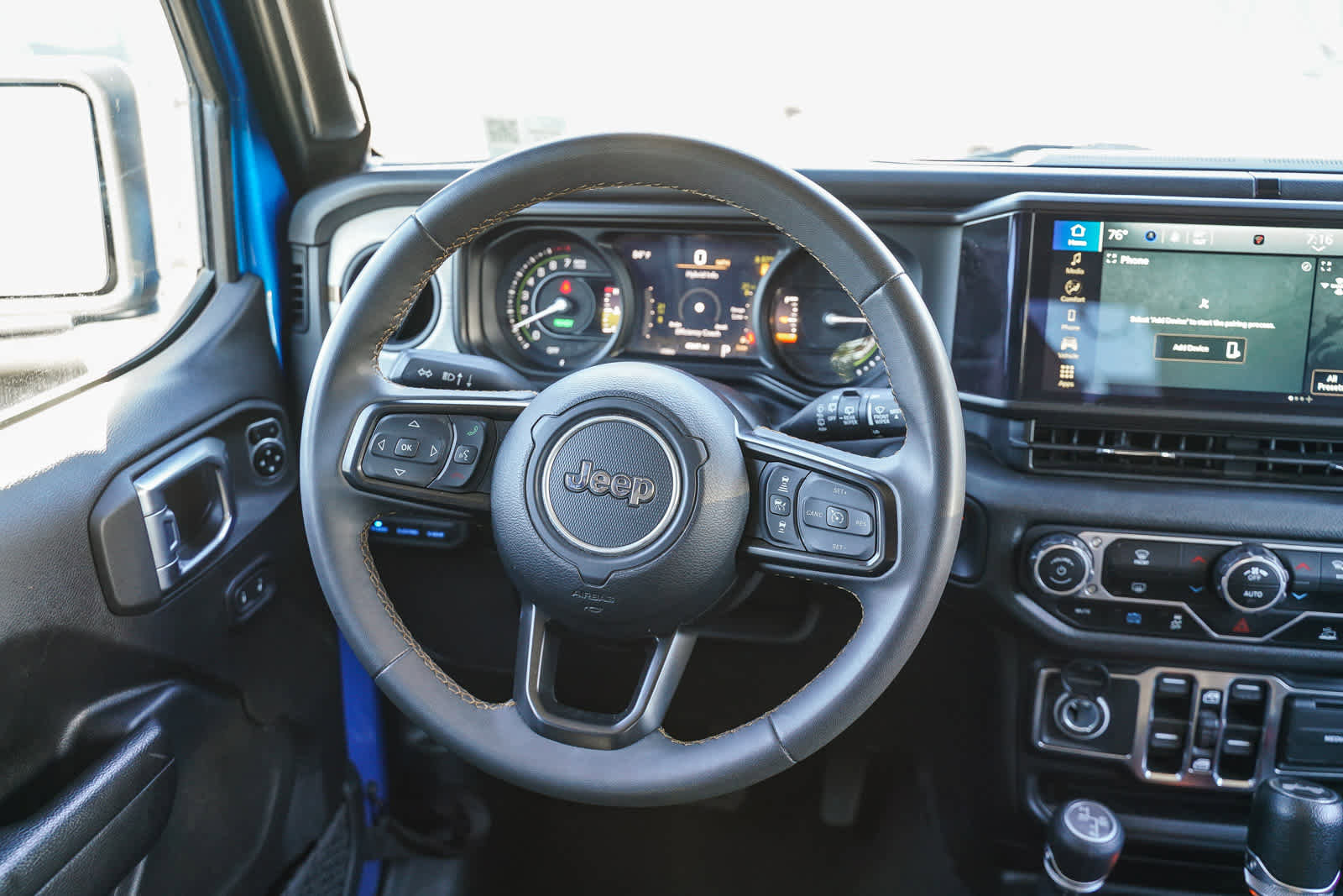 Used 2024 Jeep Wrangler Sport S image 15