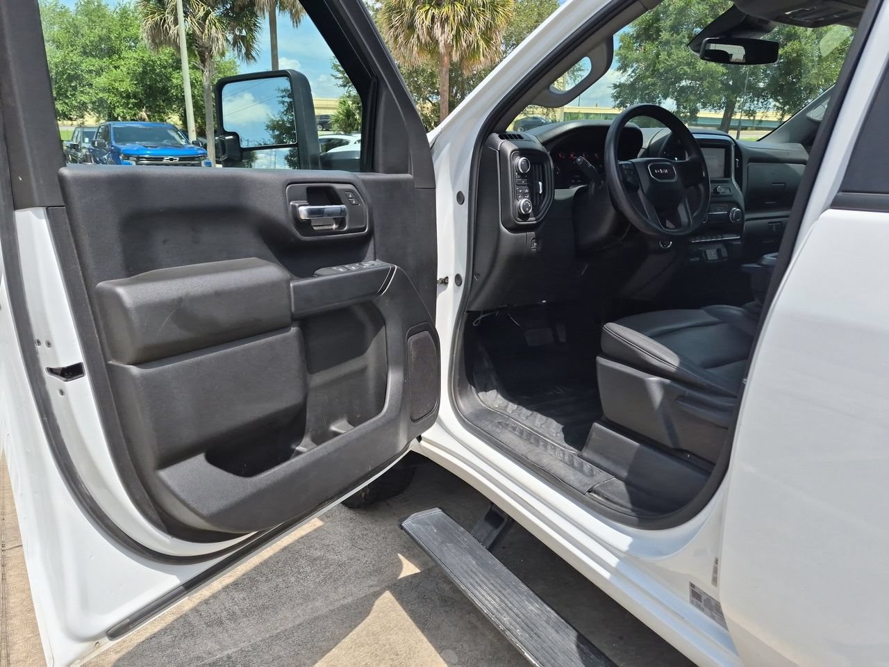 Certified 2024 GMC Sierra 3500 Pro w/ Convenience Package AWD/4WD image 8