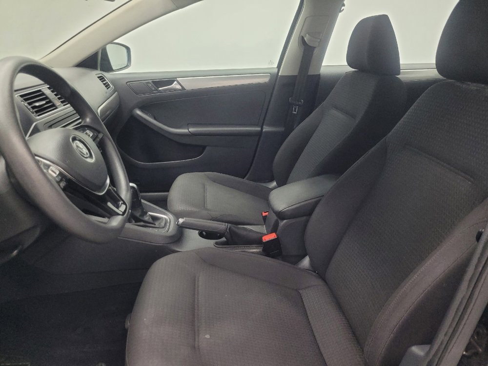 Used 2015 Volkswagen Jetta SE FWD image 17