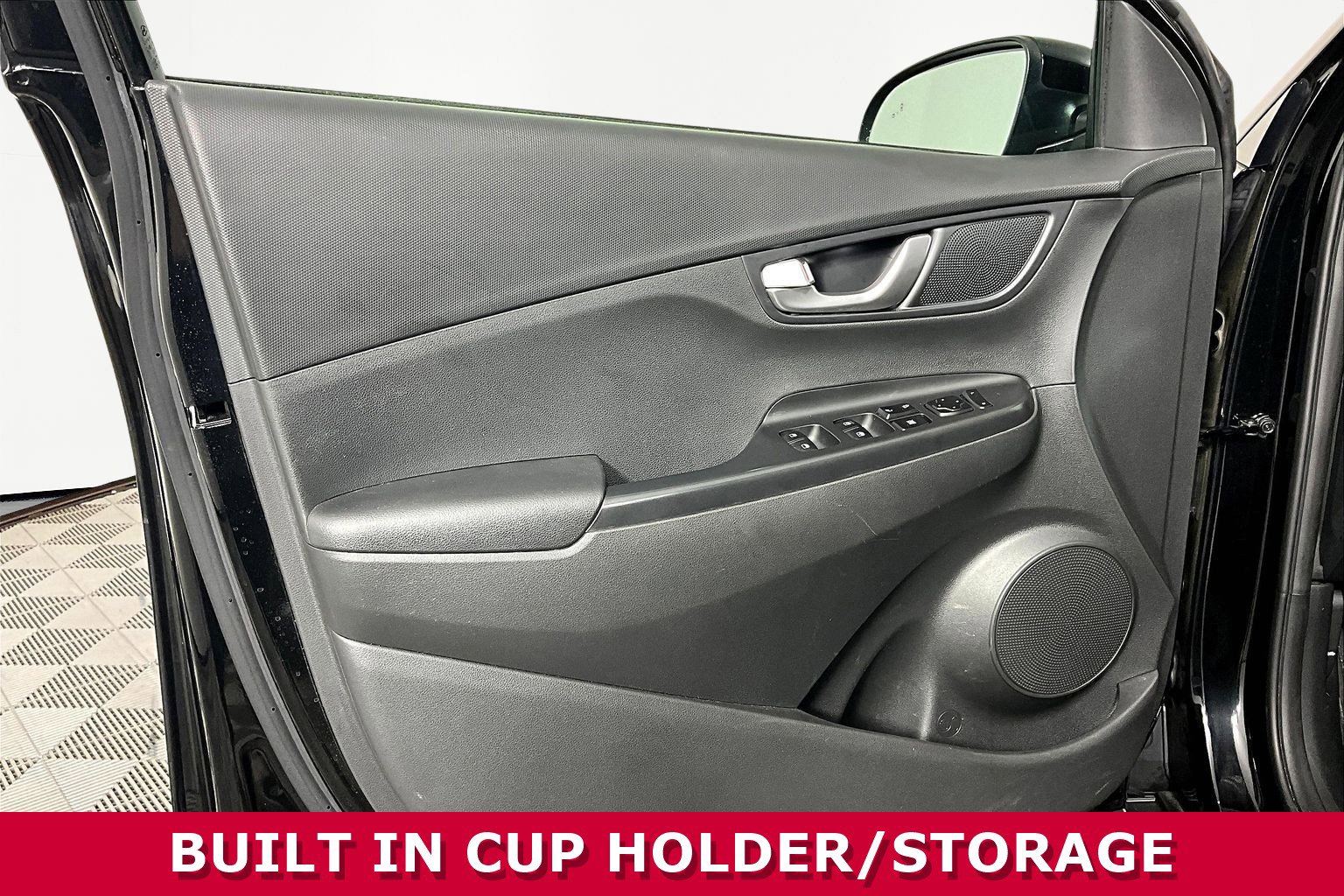 Used 2022 Hyundai Kona SEL w/ Convenience Package image 18