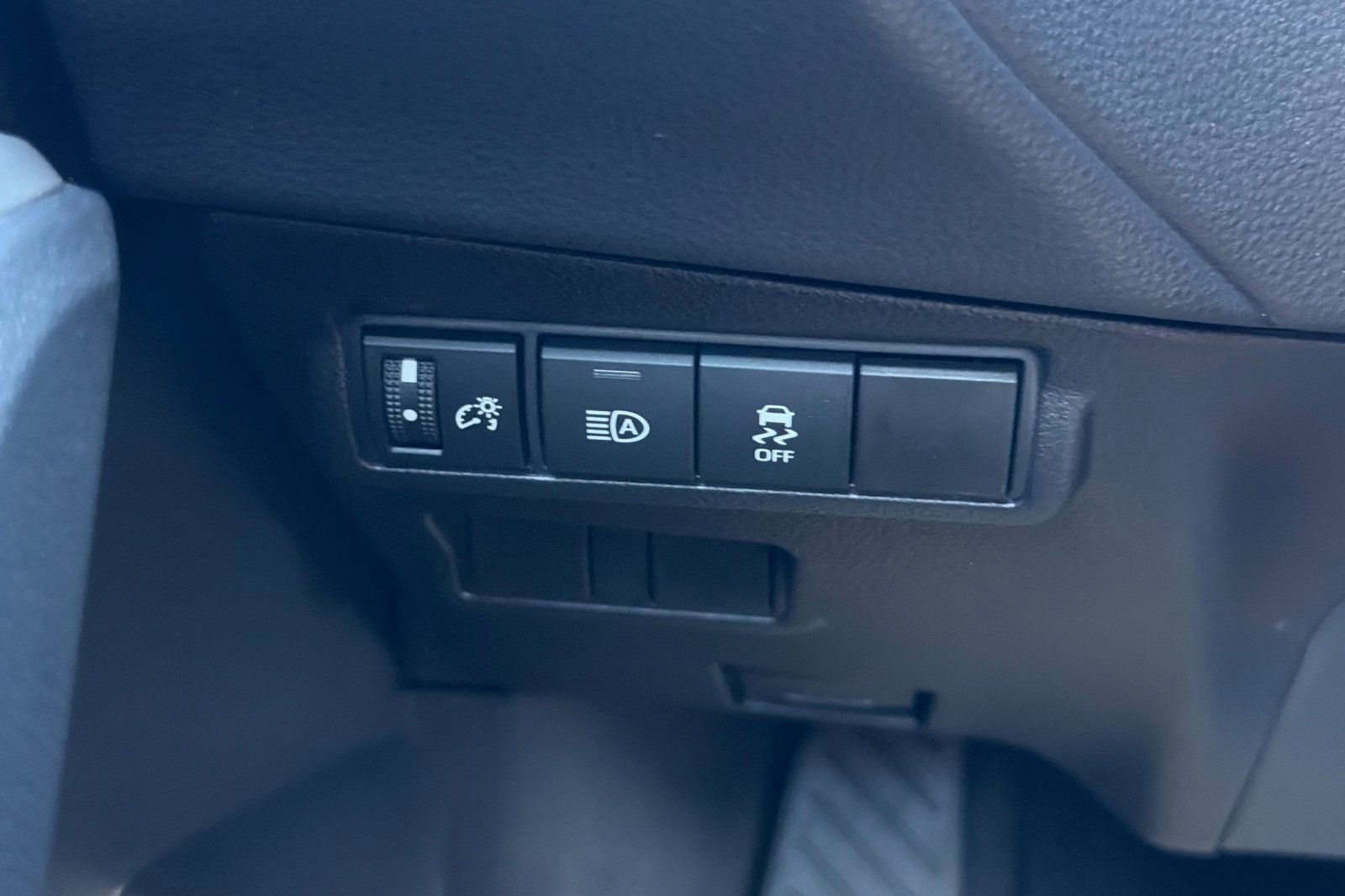 New 2026 Toyota Corolla Cross LE image 29