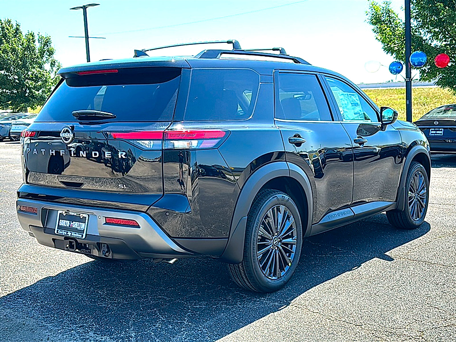 New 2026 Nissan Pathfinder SL w/ SL Premium Package FWD image 8