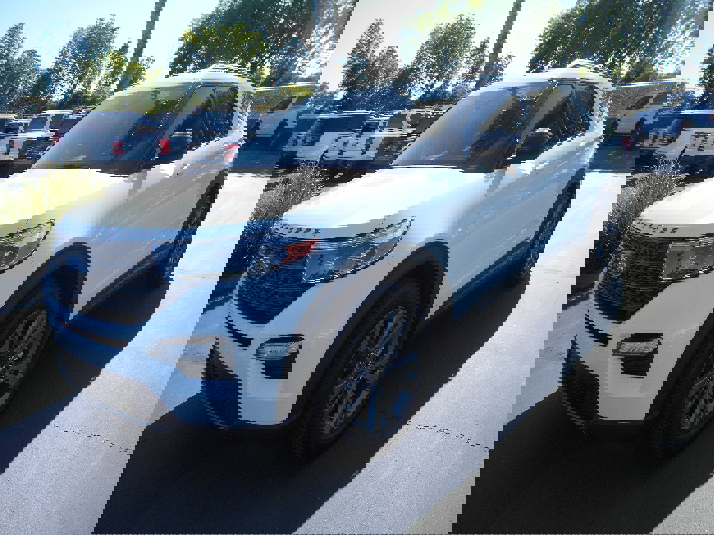 Used 2023 Ford Explorer XLT w/ Equipment Group 202A image 1