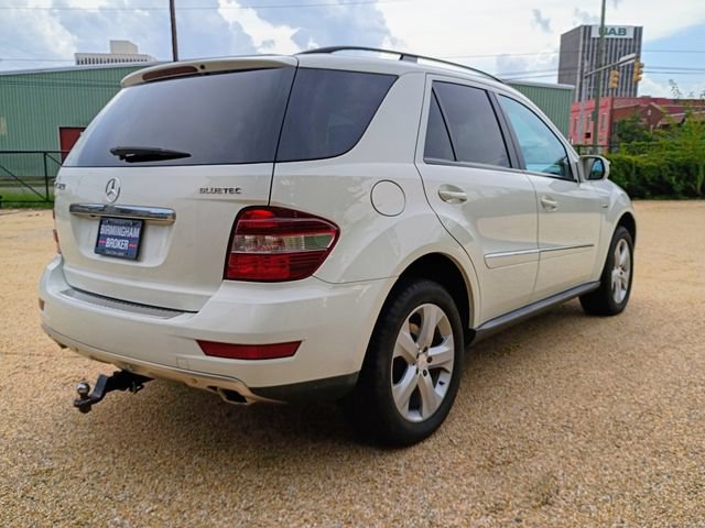 Used 2009 Mercedes-Benz ML 320 BlueTEC 4MATIC image 13