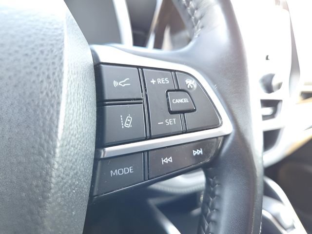 Used 2022 Toyota Highlander XLE image 25