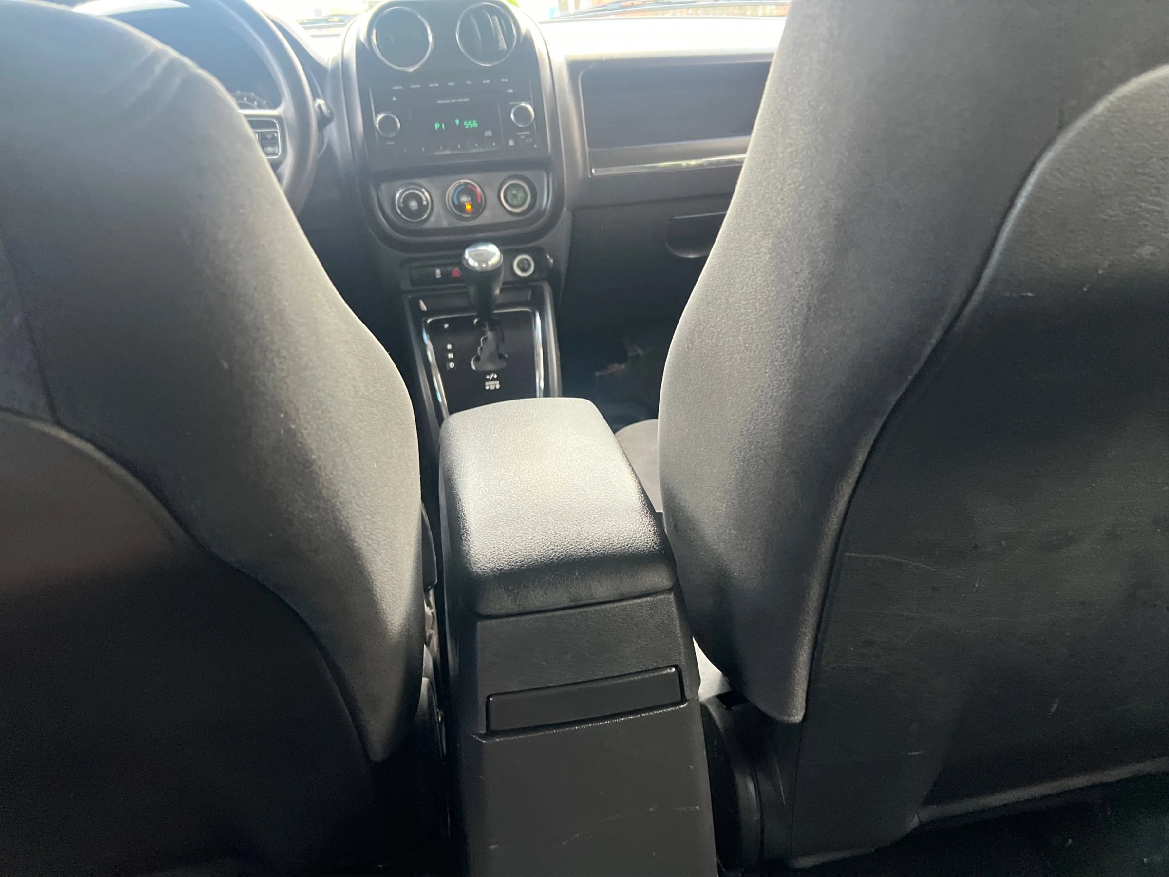 Used 2015 Jeep Patriot Sport FWD image 20