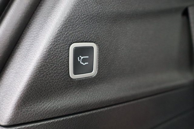 New 2026 Chrysler Pacifica Limited w/ S Appearance Package image 40