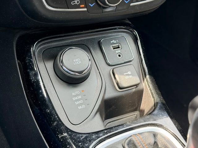 Used 2020 Jeep Compass Limited AWD/4WD image 16