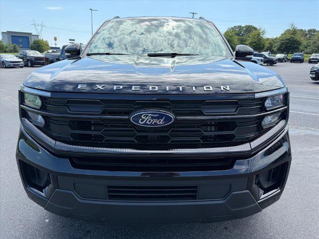 Certified 2026 Ford Expedition Active AWD/4WD image 3