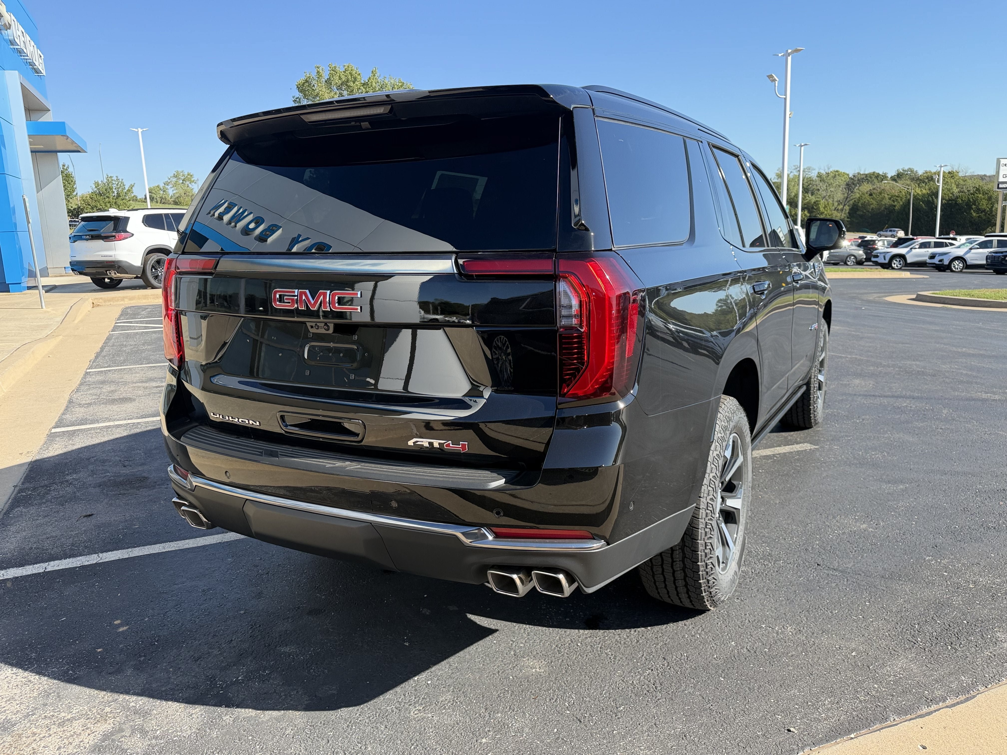 New 2027 GMC Yukon AT4 w/ AT4 Premium Plus Package AWD/4WD image 4