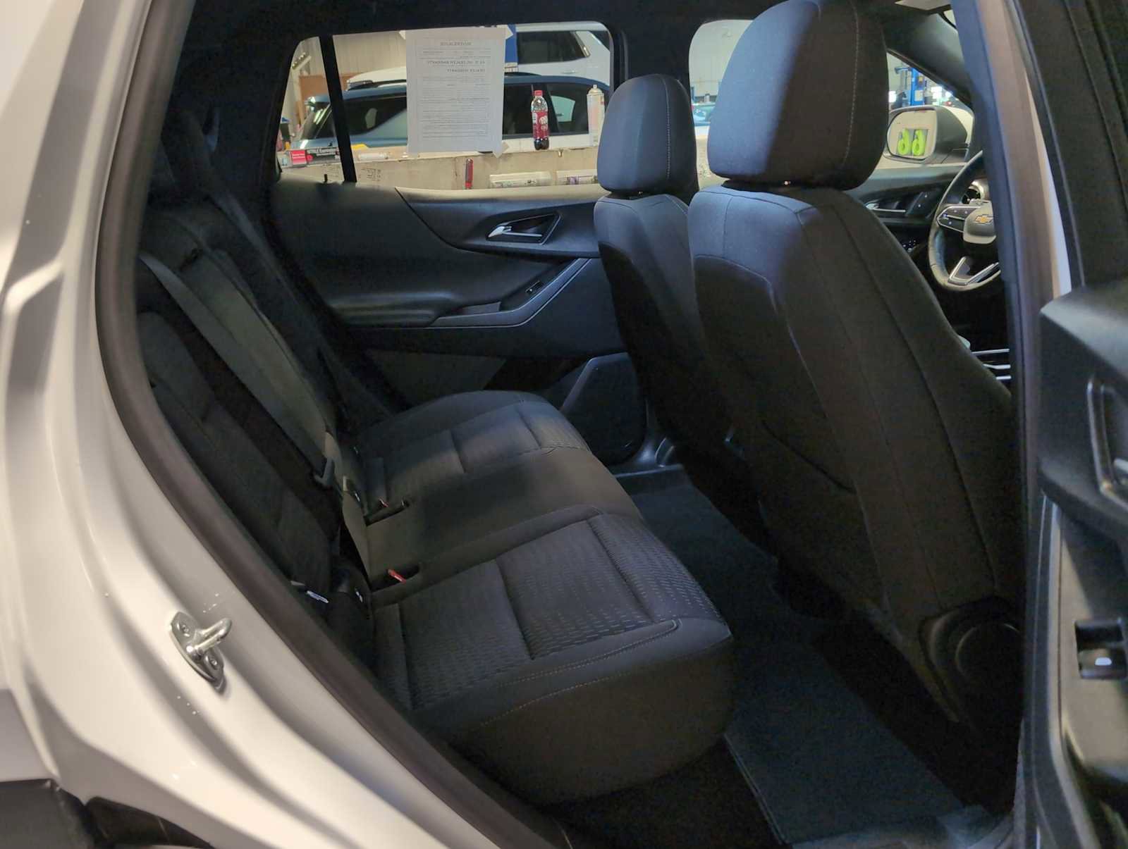 Used 2025 Chevrolet Equinox LT image 26