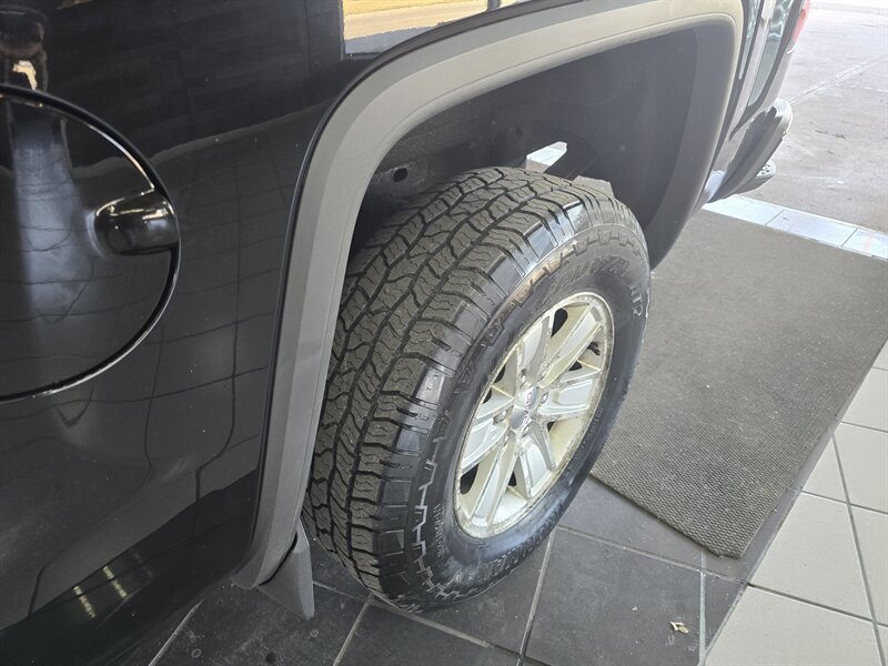 Used 2014 GMC Sierra 1500 SLE w/ SLE Convenience Package AWD/4WD image 32