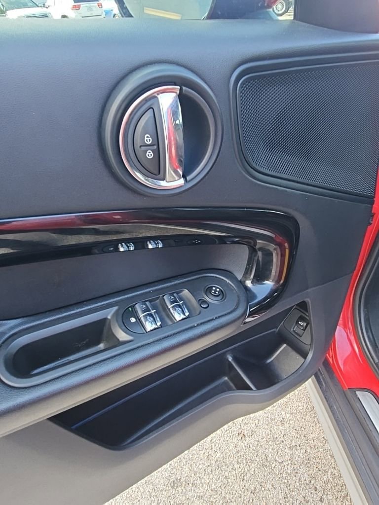 Used 2022 MINI Cooper Countryman image 11