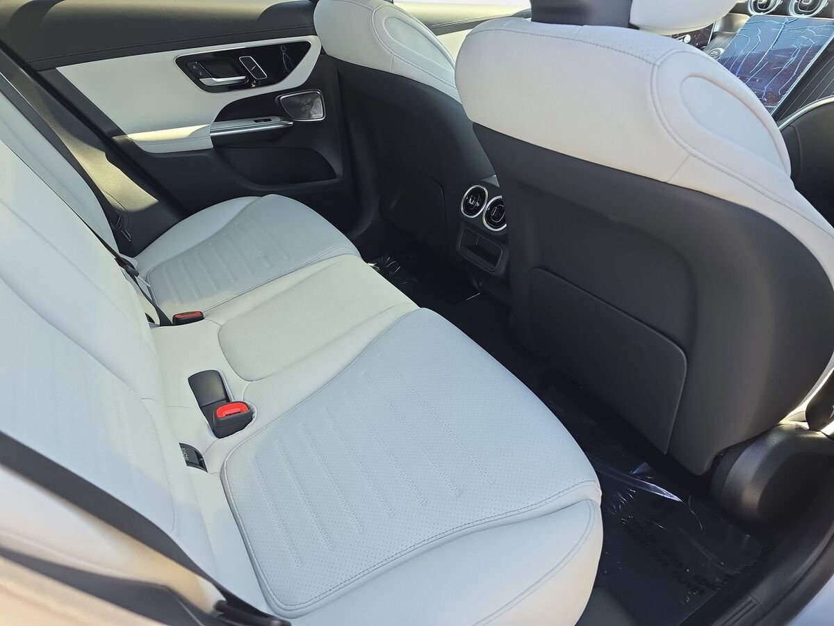 New 2026 Mercedes-Benz GLC 300 4MATIC image 11
