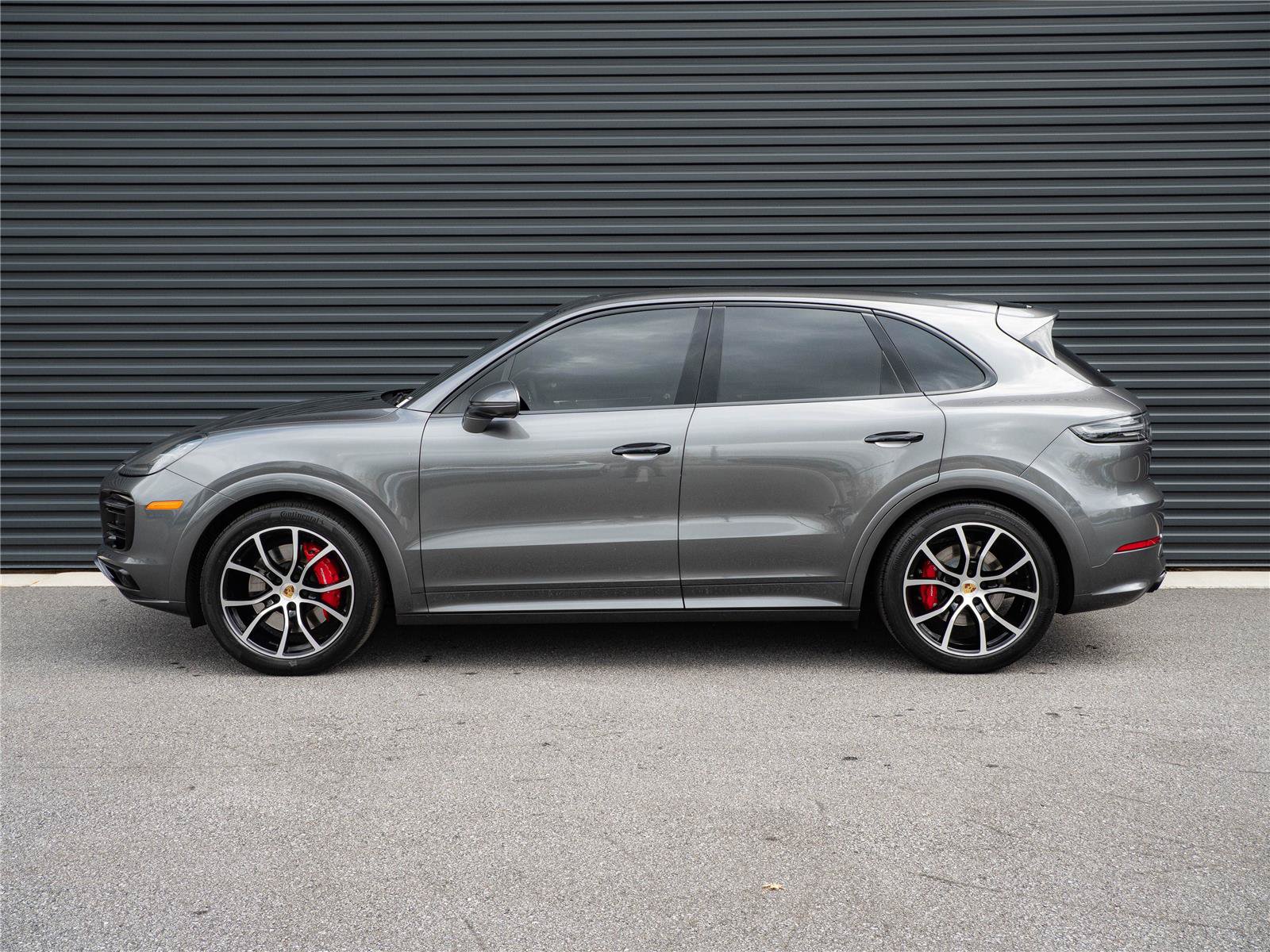 Certified 2023 Porsche Cayenne GTS AWD/4WD image 2