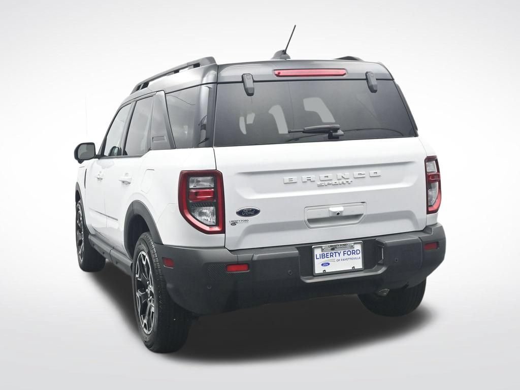 Certified 2025 Ford Bronco Sport Outer Banks w/ Outer Banks Tech Package+ AWD/4WD image 9