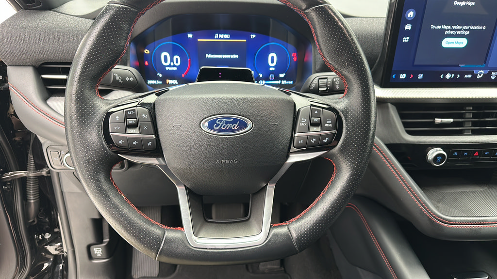 Used 2025 Ford Explorer ST-Line w/ ST-Line Street Pack AWD/4WD image 16