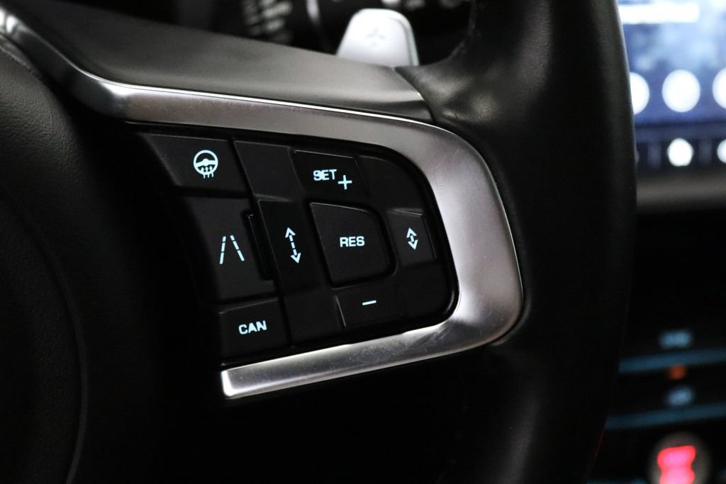 Used 2020 Jaguar F-PACE S AWD/4WD image 26