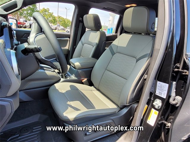 New 2025 Chevrolet Colorado ZR2 w/ Off-Road Front Bumper Package image 12