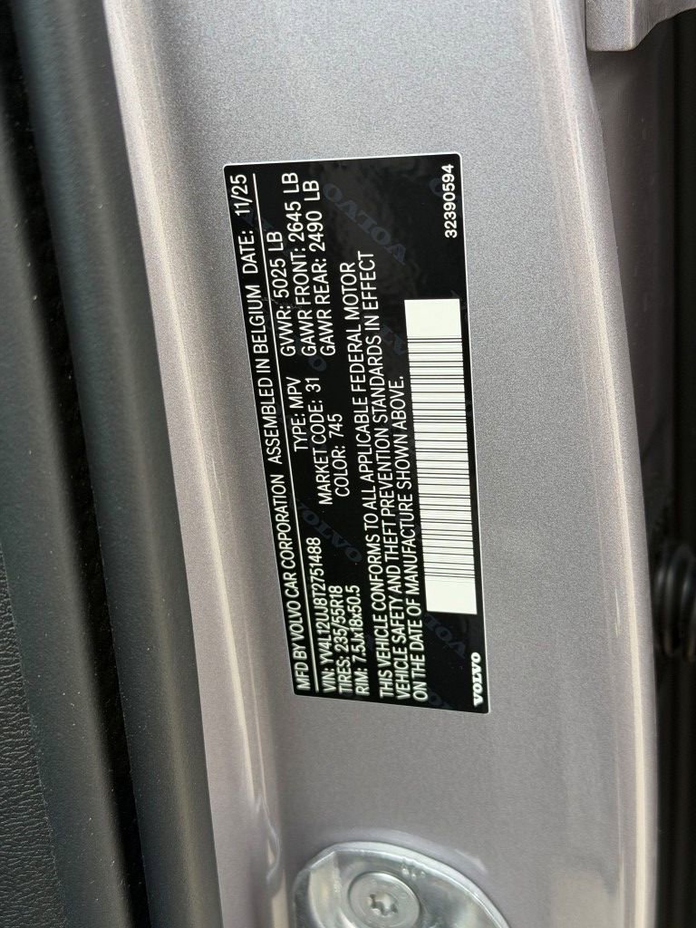 New 2026 Volvo XC40 B5 Core w/ Climate Package AWD/4WD image 30