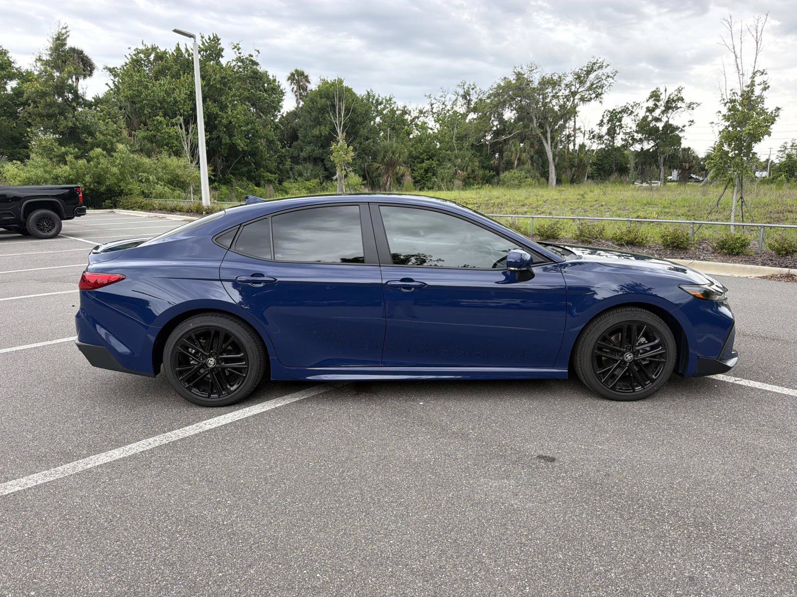 Used 2026 Toyota Camry SE FWD image 2
