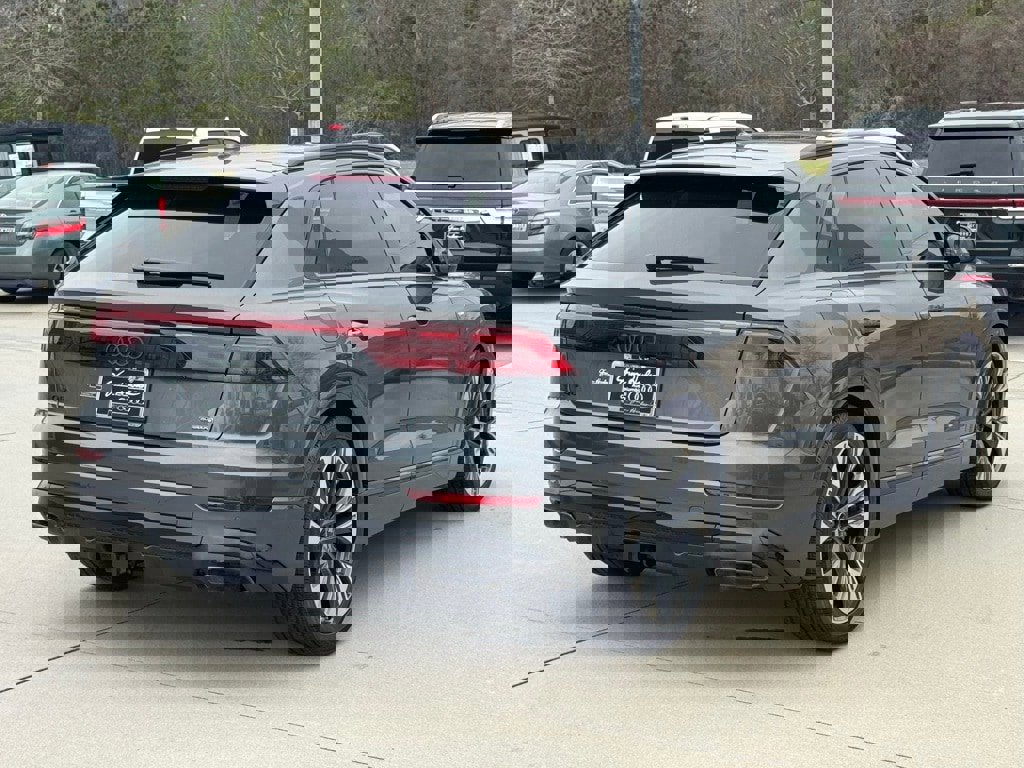 New 2026 Audi Q8 Premium Plus image 14