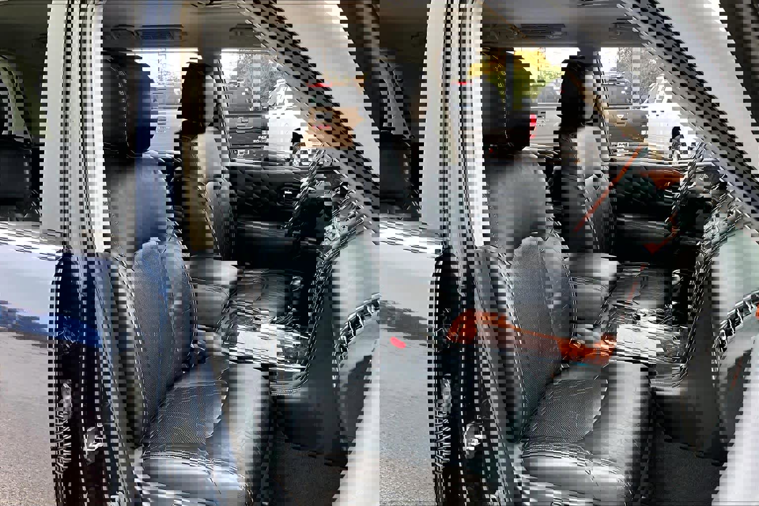 Used 2015 INFINITI QX80 w/ Deluxe Technology Package image 8