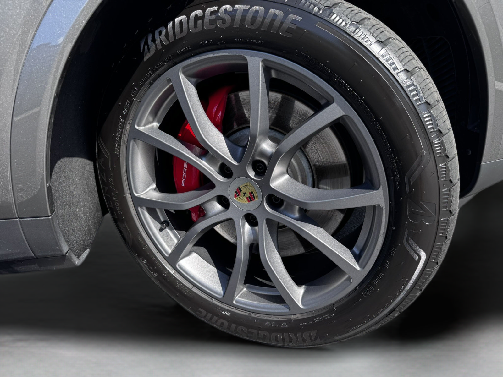 Certified 2024 Porsche Cayenne S AWD/4WD image 32