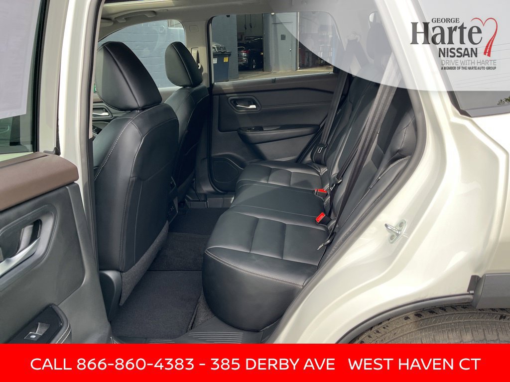 Certified 2023 Nissan Rogue SL w/ SL Premium Package AWD/4WD image 24