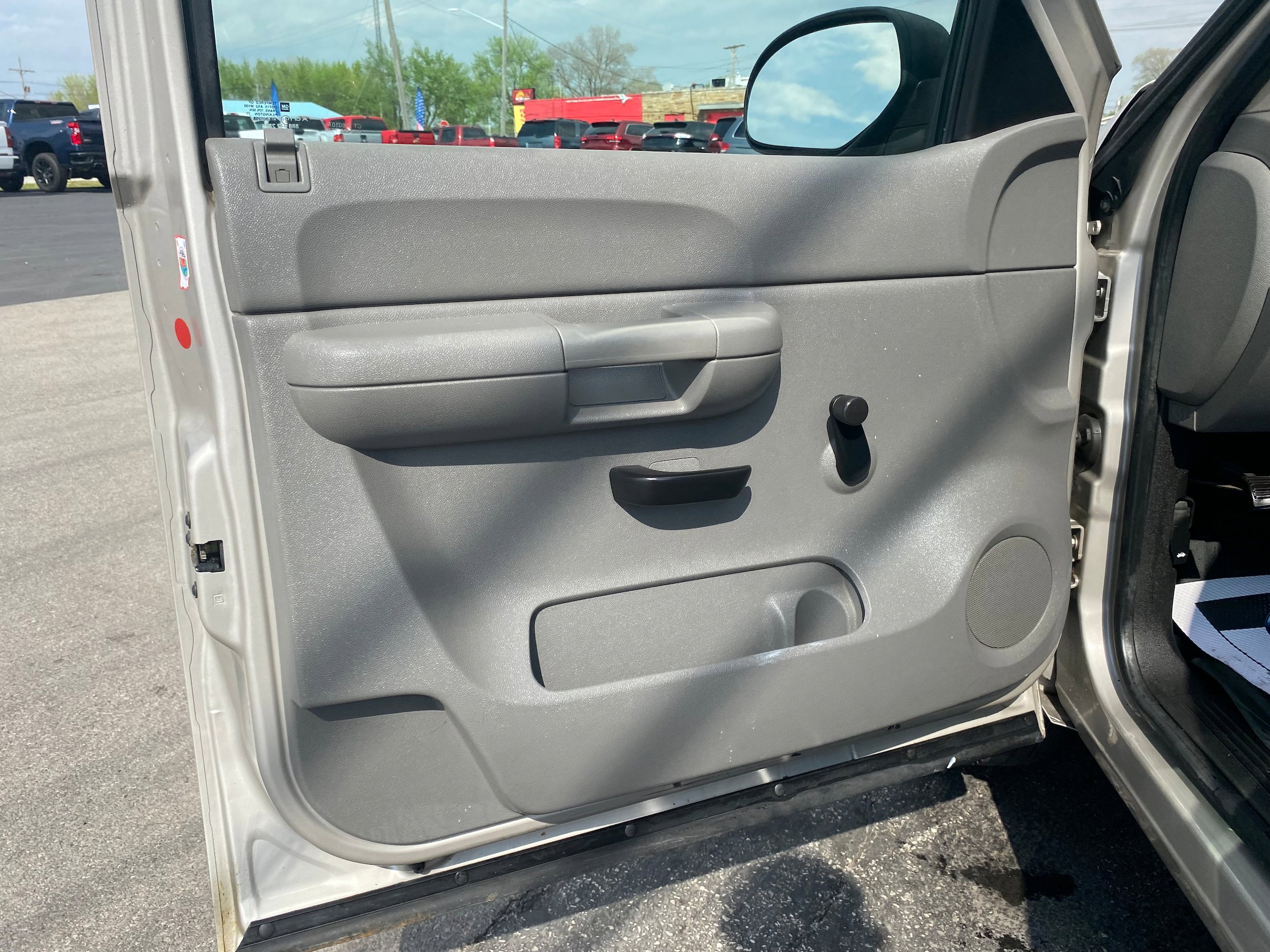 Used 2009 Chevrolet Silverado 1500 W/T RWD image 9
