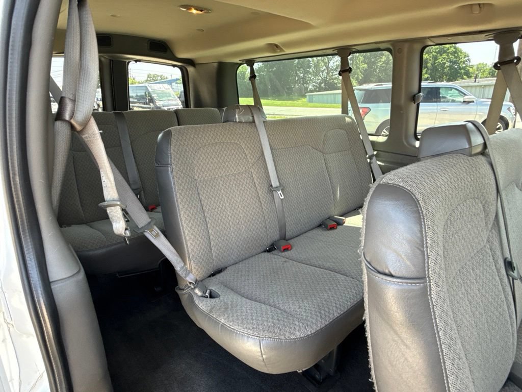 Used 2015 Chevrolet Express 3500 LT w/ LT Preferred Equipment Group RWD image 41