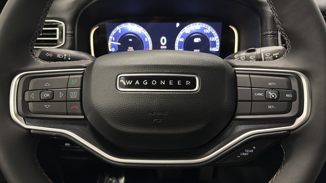 Used 2024 Jeep Wagoneer 4WD w/ Premium Group I image 16