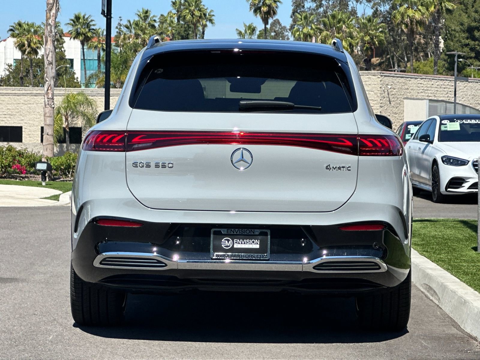 New 2026 Mercedes-Benz EQS 550 4MATIC SUV image 4