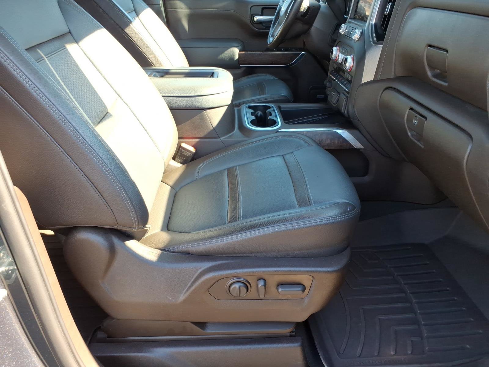Used 2020 GMC Sierra 1500 Denali w/ Technology Package AWD/4WD image 8