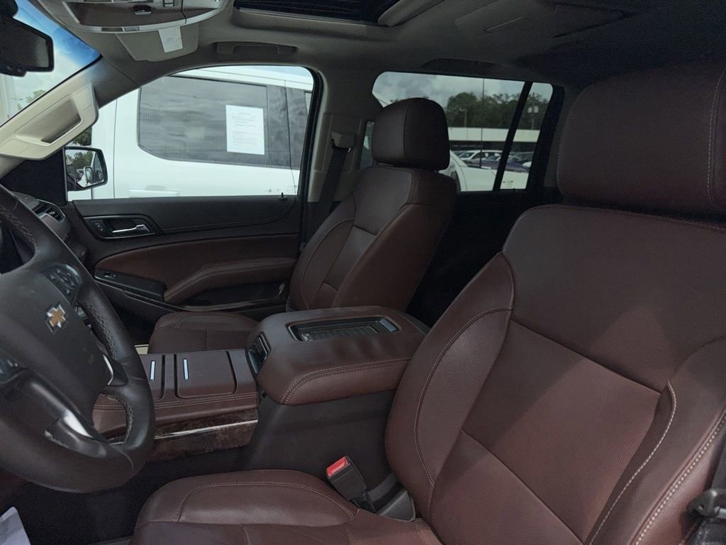 Used 2017 Chevrolet Suburban Premier RWD image 14