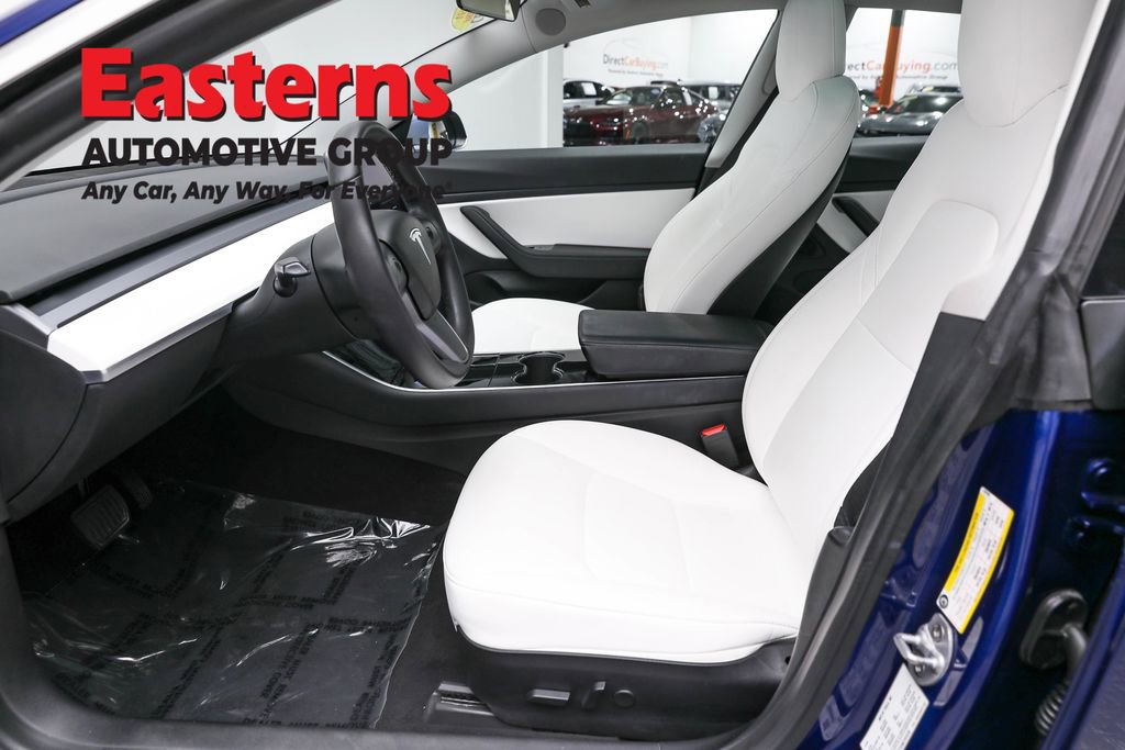 Used 2020 Tesla Model 3 Standard Range Plus image 14