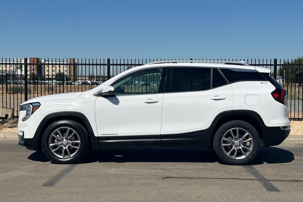 Used 2023 GMC Terrain SLT FWD image 9