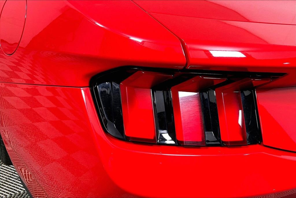 Used 2024 Ford Mustang Coupe image 29